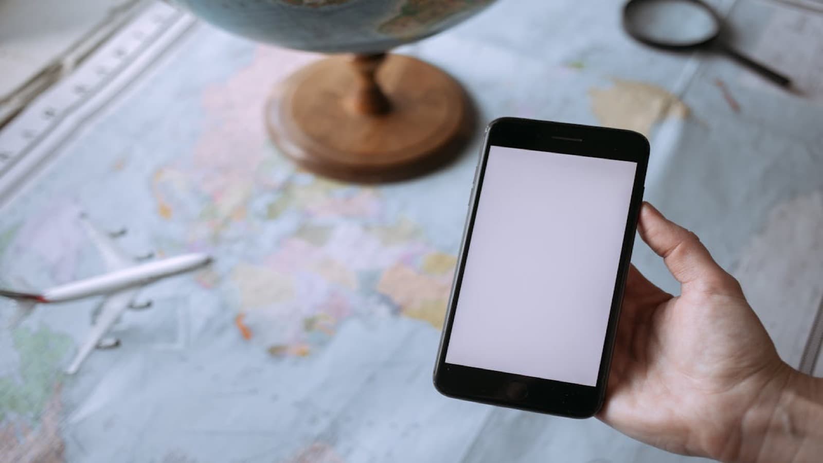 Free tools that find cheaper flights than Google Flights