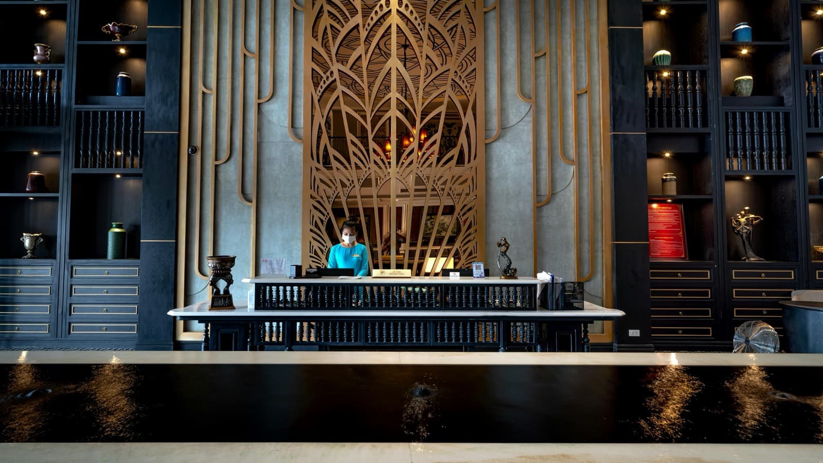 When to check in for a hotel upgrade: what the data actually shows